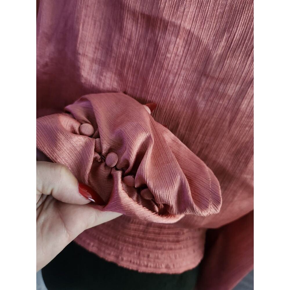 Free People Santiago blouse in Pink Cinnamon long sleeve satin top Size Medium - Picture 6 of 10
